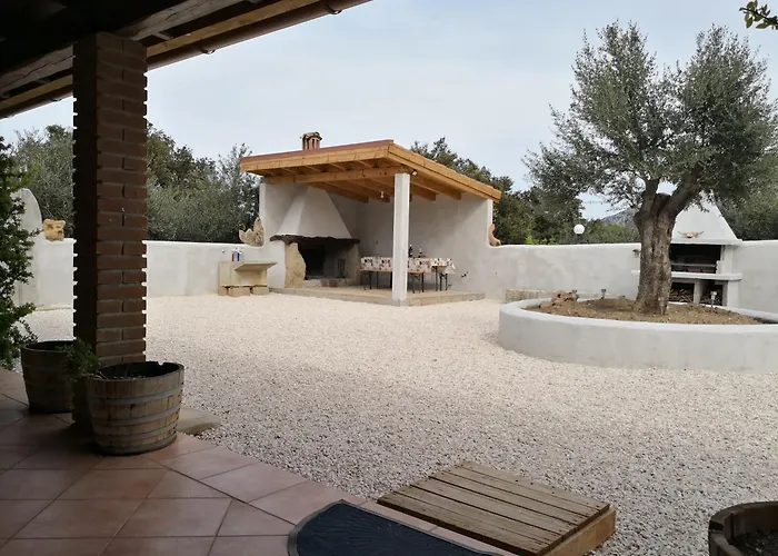 Cusidore Tatil Evi Oliena